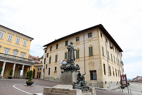 Piazza Caduti per la Libertà - Bra